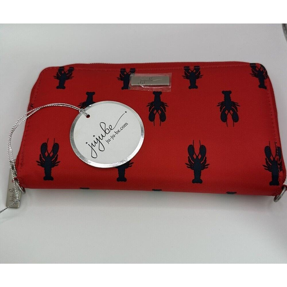 JuJuBe Be Spendy Zip Round Wallet - Cape Cod